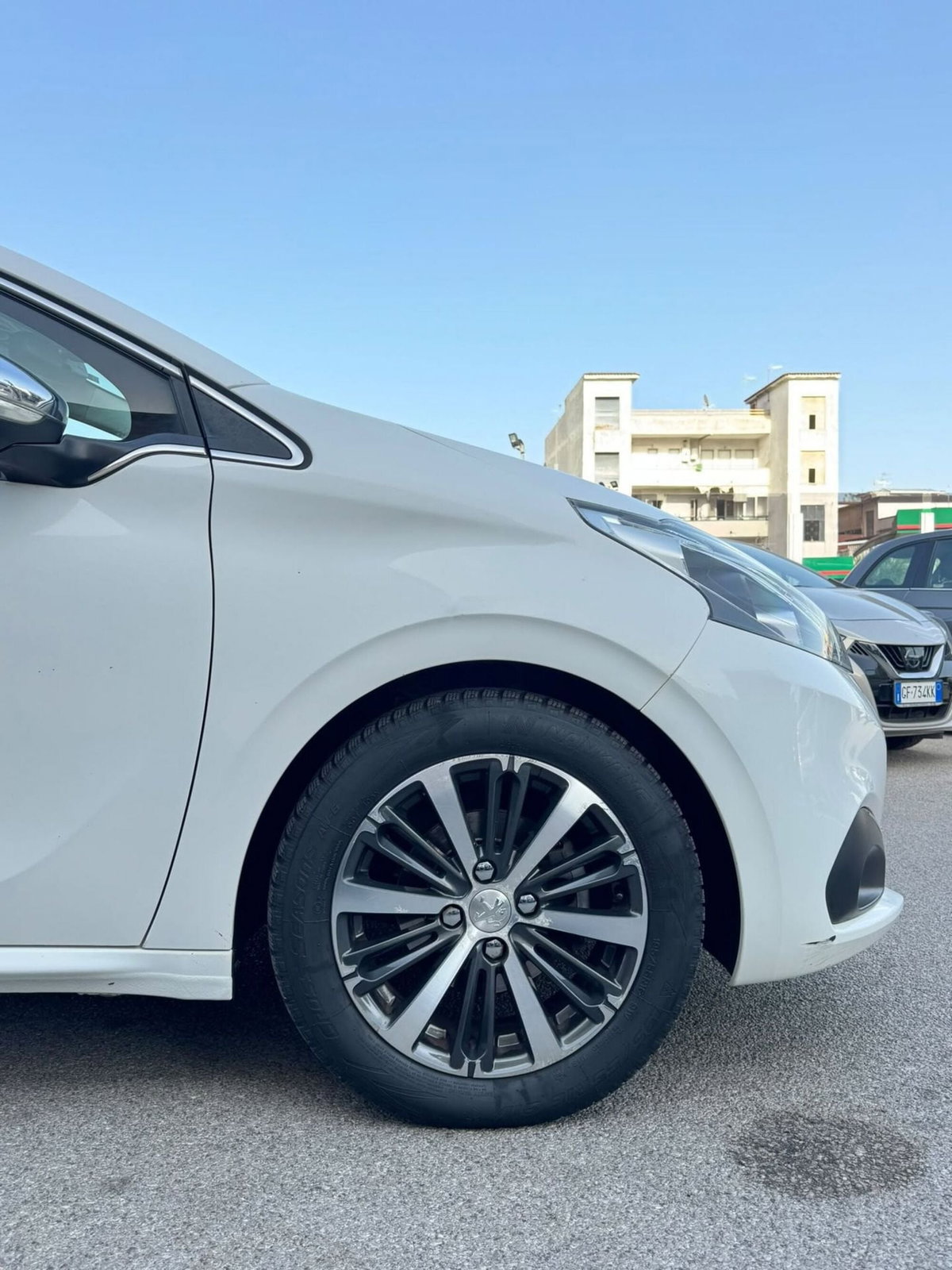 Peugeot 208 75 5 porte Allure (17)