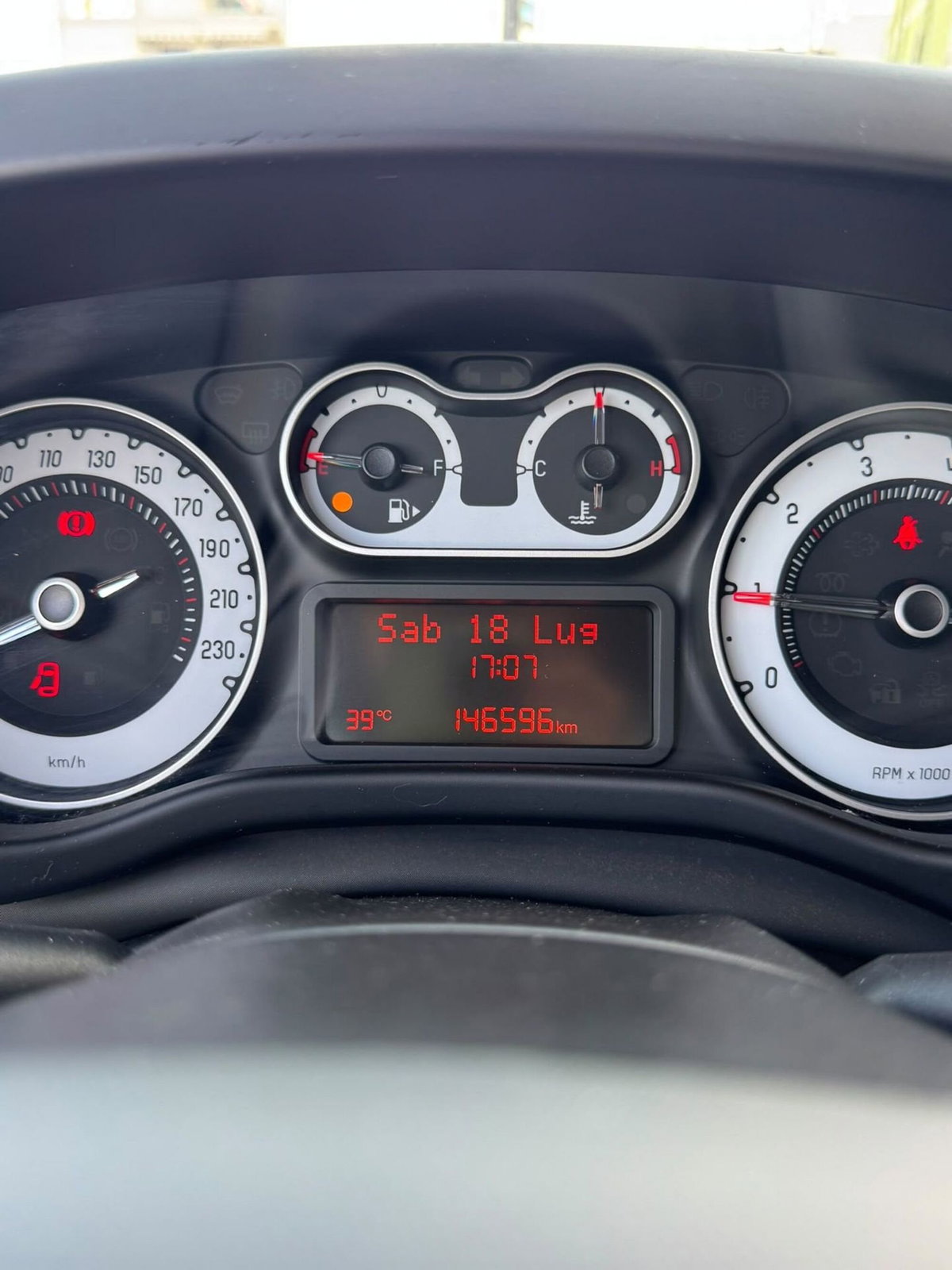Fiat 500L 1.4 95 CV Pop Star (8)