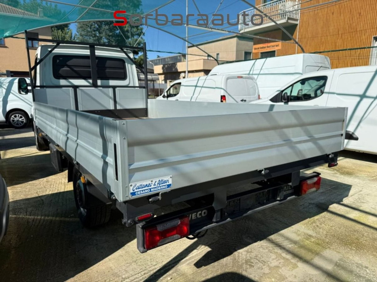Iveco Daily Furgone 35S14HA8V 2.3 HPT PLM-TA Furgone Hi-Matic (2)