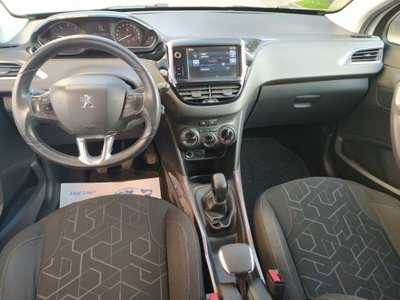 Peugeot 2008 100 Active (8)