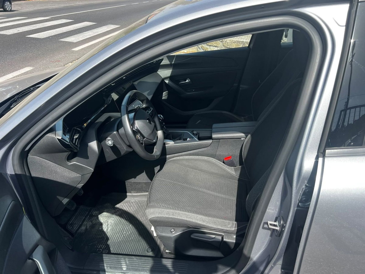 Peugeot 308 PureTech Turbo 130 S&S Active Pack (9)