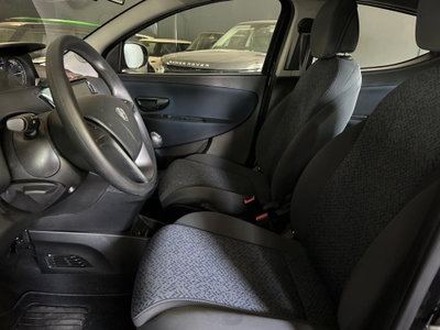 Lancia Ypsilon 1.0 FireFly 5 porte S&S Hybrid Ecochic A. Ferretti (8)