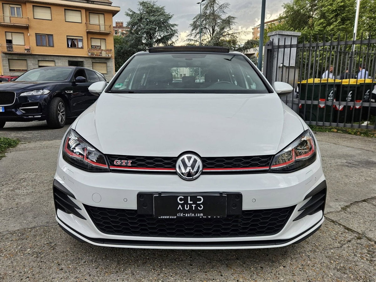 Volkswagen Golf GTI Performance 2.0 245 CV TSI DSG 5p. BMT (2)