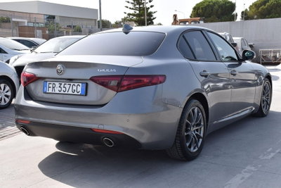 Alfa Romeo Giulia 2.2 Turbodiesel 180 CV AT8 Super (4)