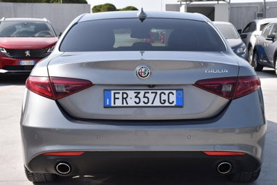 Alfa Romeo Giulia 2.2 Turbodiesel 180 CV AT8 Super (5)