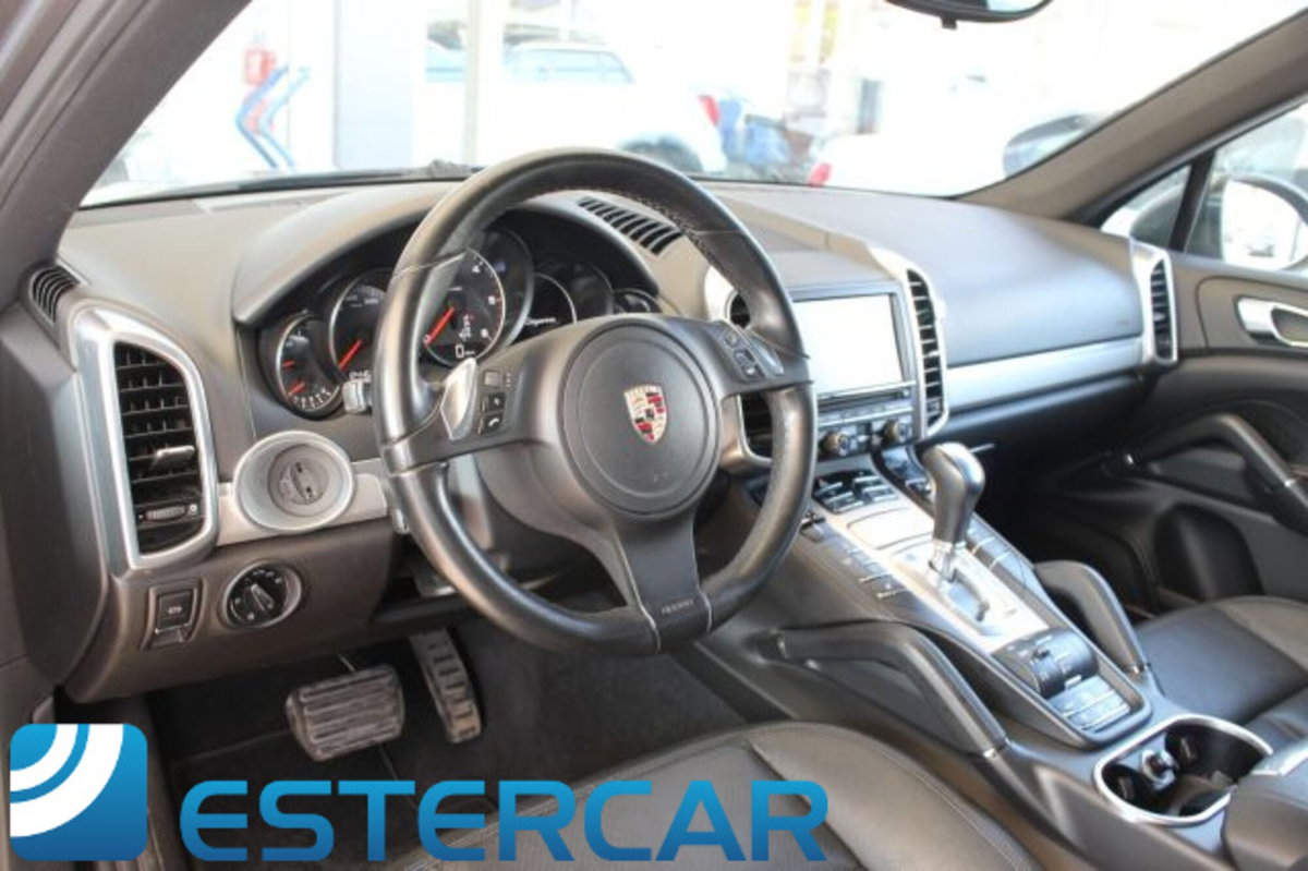 Porsche Cayenne 3.0 Diesel (14)