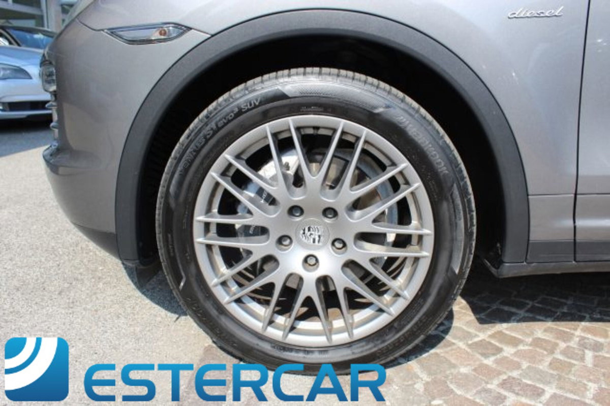 Porsche Cayenne 3.0 Diesel (15)