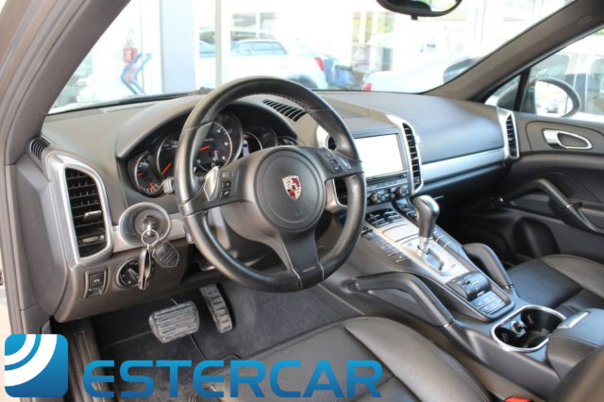 Porsche Cayenne 3.0 Diesel (3)