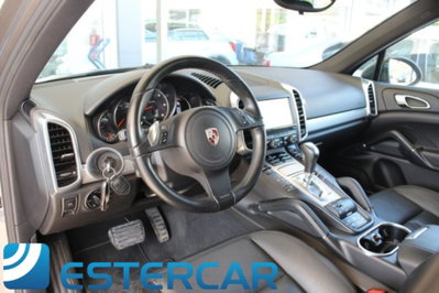 Porsche Cayenne 3.0 Diesel (3)