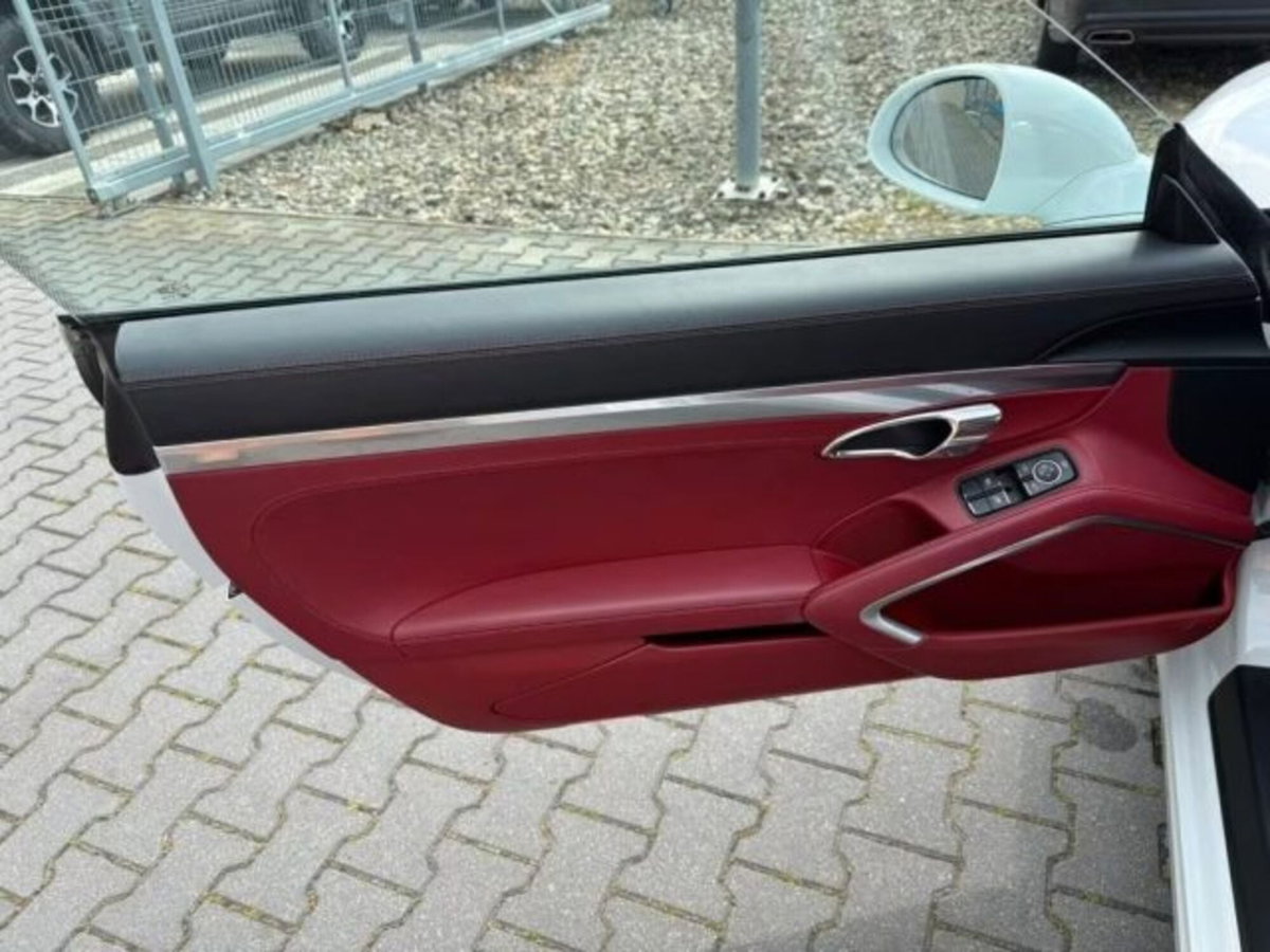 Porsche 911 Coupé 3.0 Carrera 4 (13)