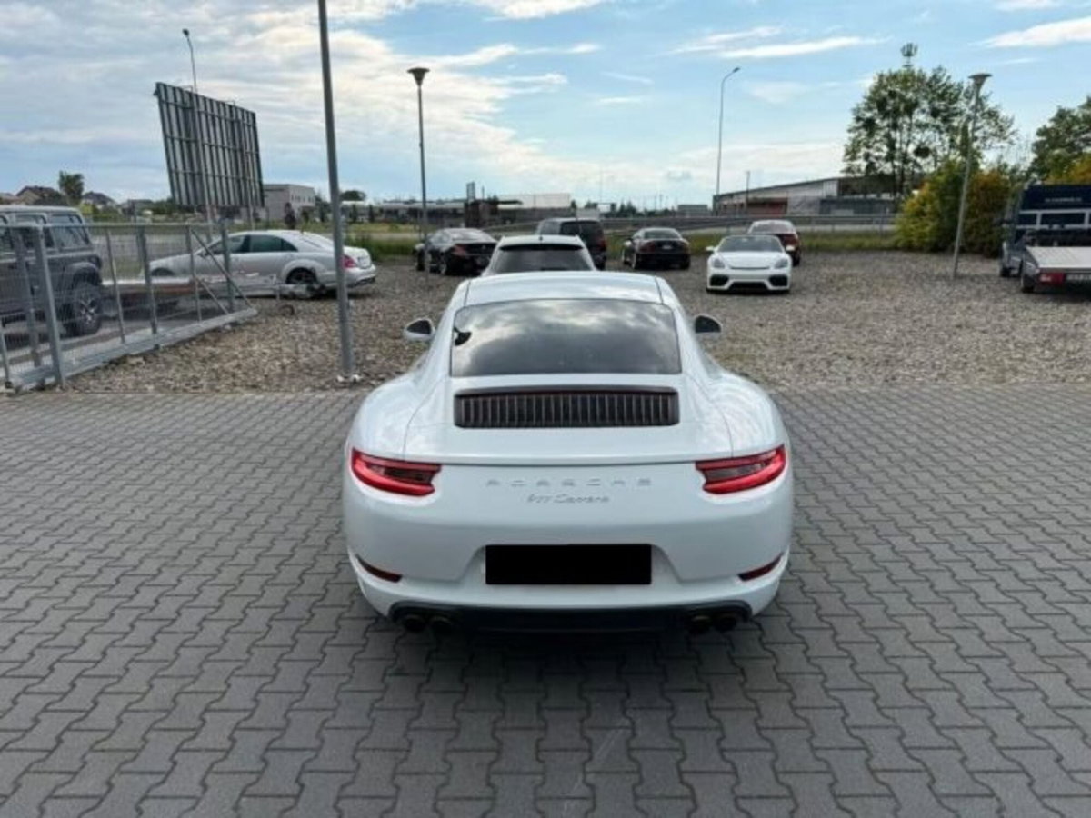 Porsche 911 Coupé 3.0 Carrera 4 (5)