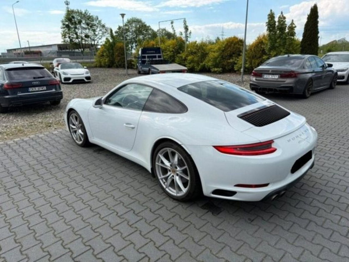 Porsche 911 Coupé 3.0 Carrera 4 (6)