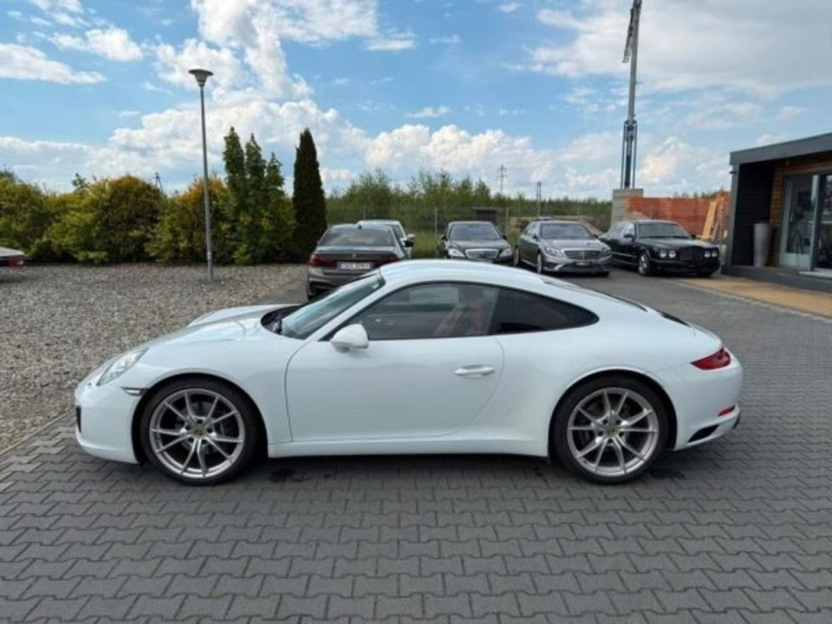 Porsche 911 Coupé 3.0 Carrera 4 (8)