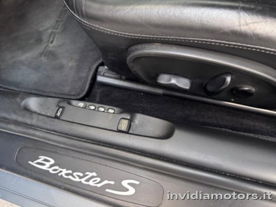 Porsche Boxster 3.2i 24V cat S (17)