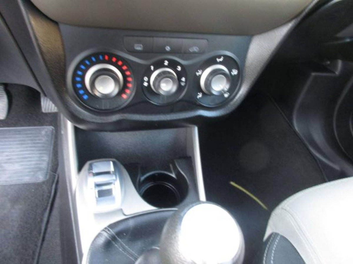 Alfa Romeo MiTo 1.3 JTDm 85 CV S&S Distinctive (10)