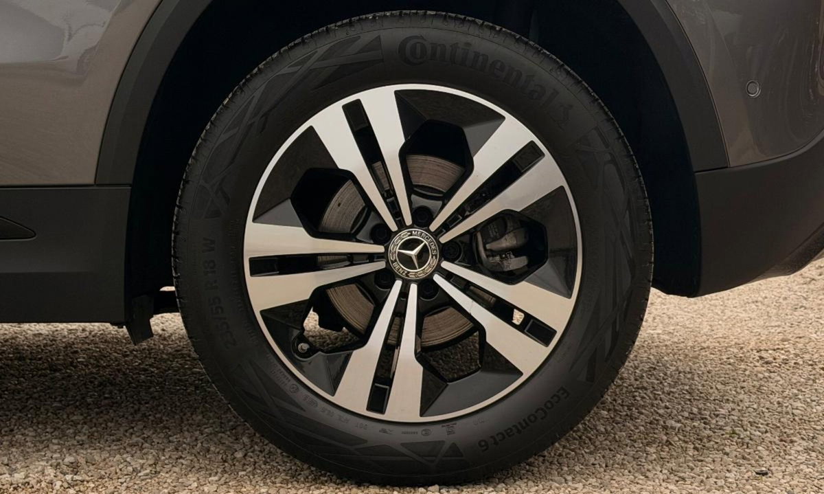 Mercedes-Benz GLA SUV 200 d Automatic Sport (17)
