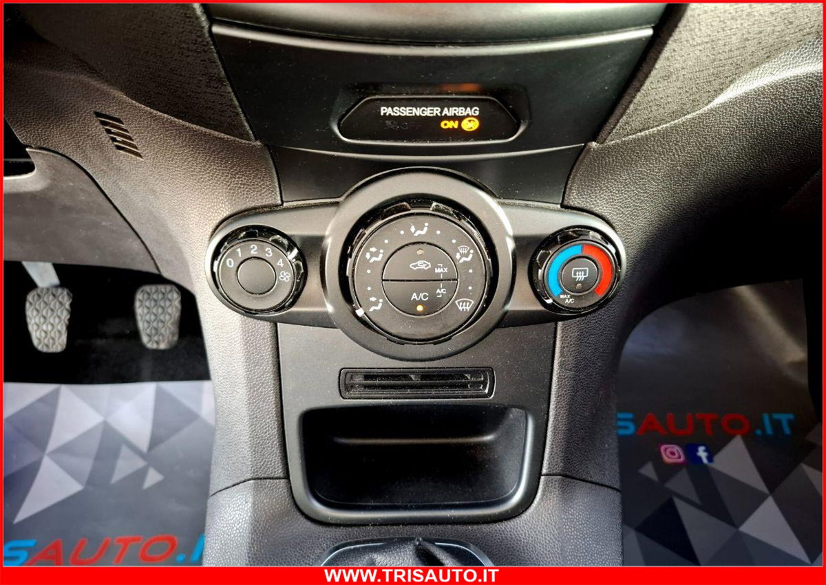 Ford Fiesta Plus 1.5 TDCi 75CV 5 porte (15)