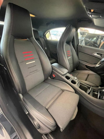 Mercedes-Benz Classe A 180 d Automatic Premium (4)