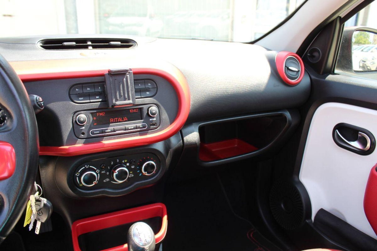 Renault Twingo TCe 90 CV Stop&Start Openair (12)
