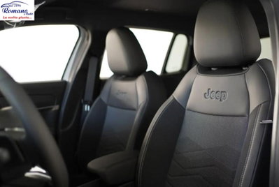 Jeep Avenger 1.2 turbo e-hybrid mhev Summit fwd 110cv edct6 (8)