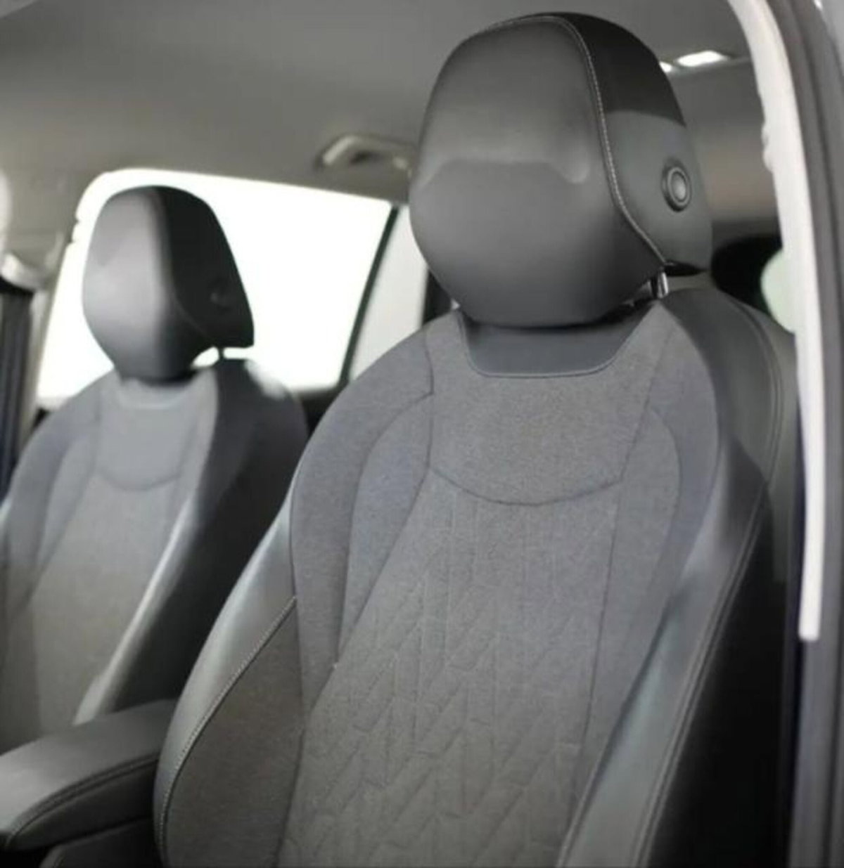 Volkswagen Tiguan Allspace 2.0 tdi Life 150cv dsg (6)