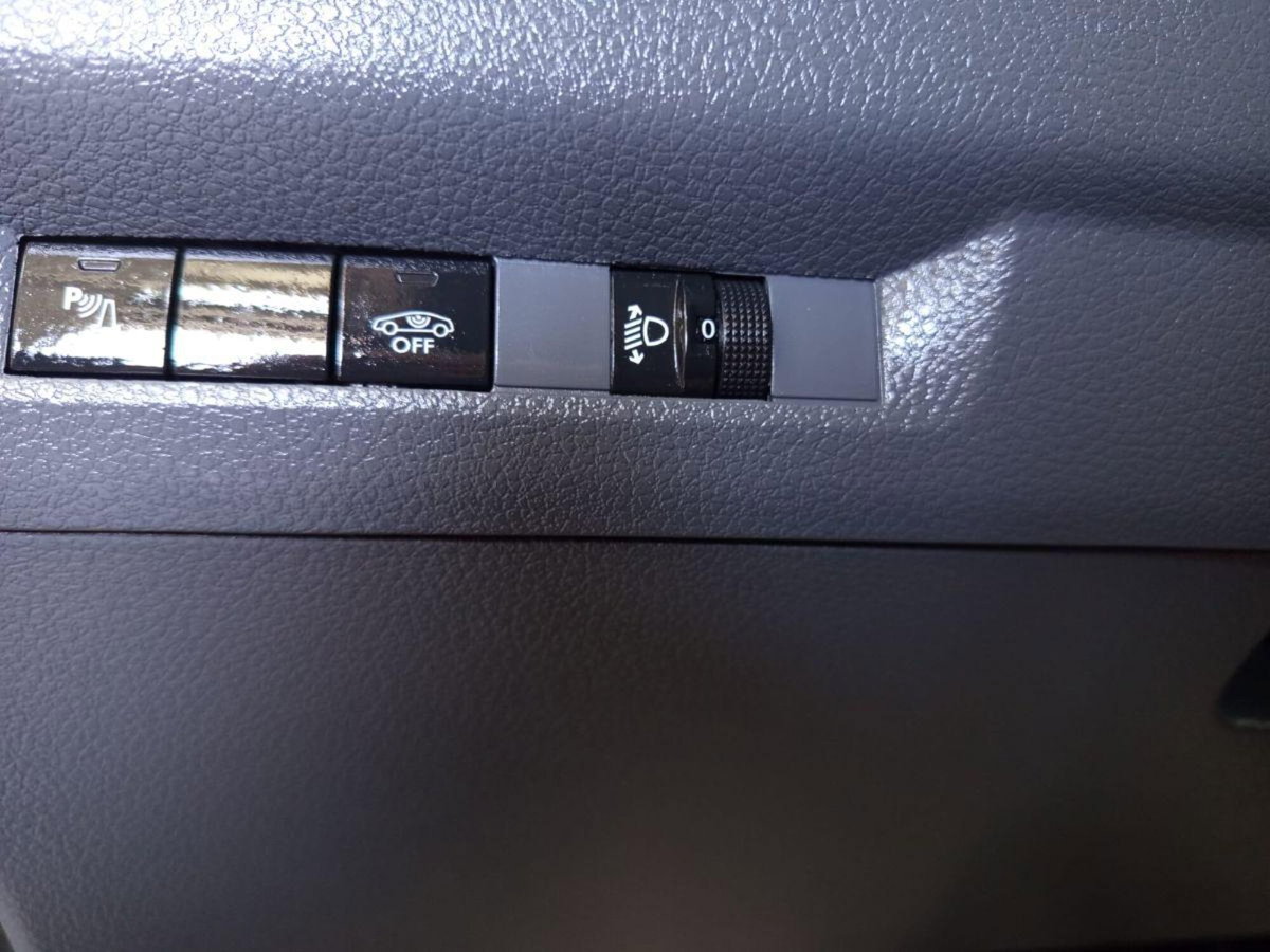 Peugeot Expert Furgone BlueHDi 120 S&S PL-TN Furgone Premium Standard (16)