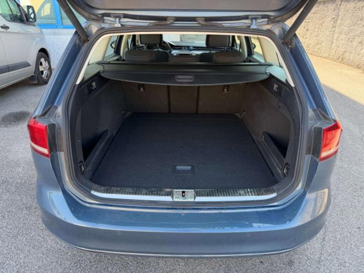 Volkswagen Passat Variant 2.0 TDI Highline BlueMotion Technology (6)