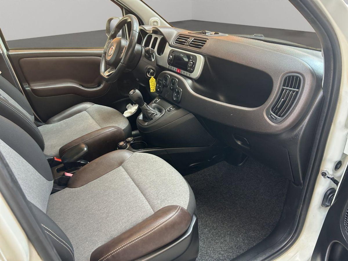 Fiat Panda Cross Cross 1.3 MJT 95 CV S&S 4x4 (19)