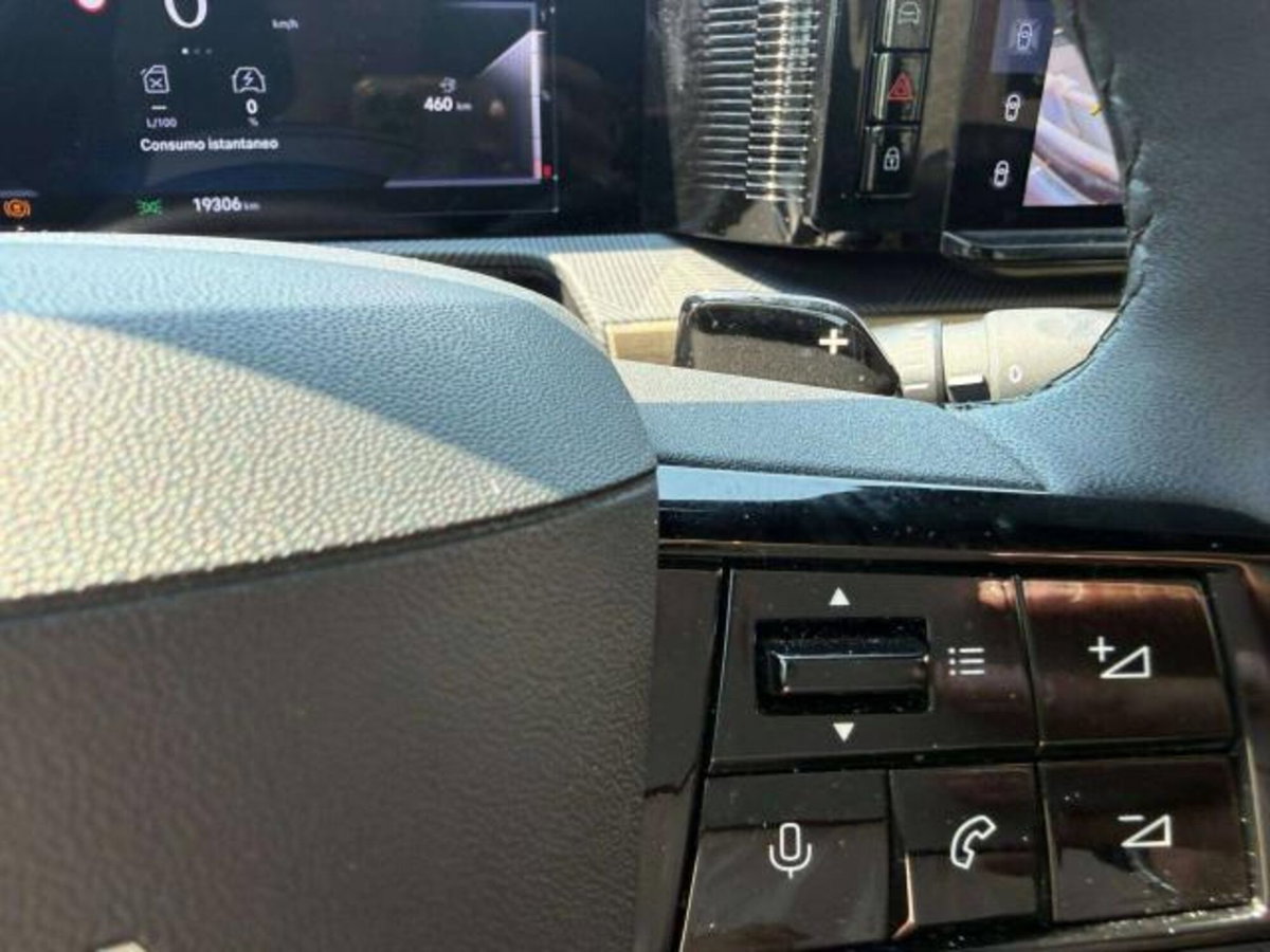 Lancia Ypsilon 1.2 mhev Edizione Limitata Cassina e-dct (13)