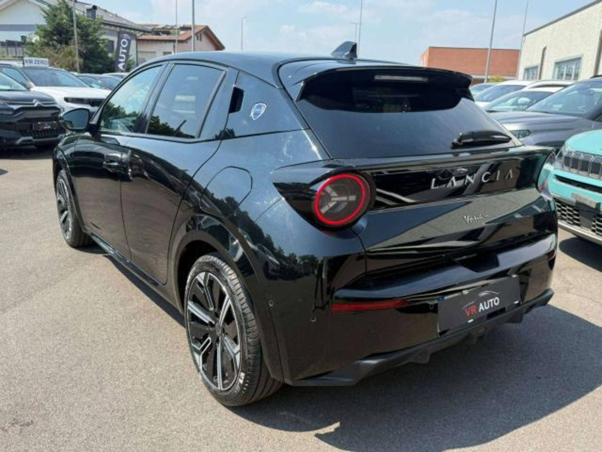 Lancia Ypsilon 1.2 mhev Edizione Limitata Cassina e-dct (5)