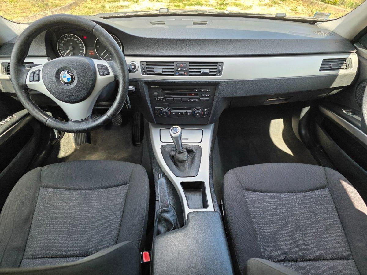 BMW Serie 3 Touring 320d  Msport (11)