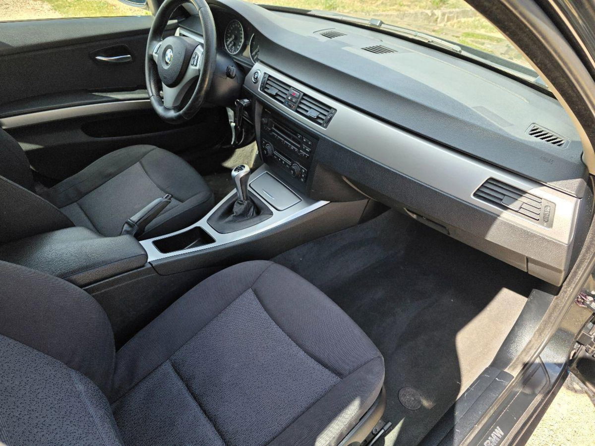 BMW Serie 3 Touring 320d  Msport (15)