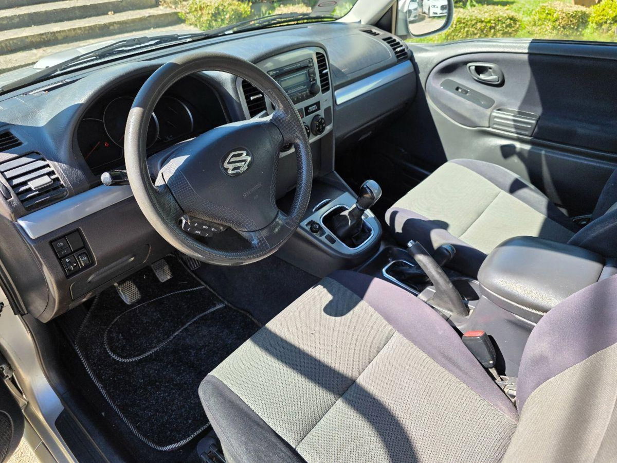 Suzuki Grand Vitara turbodiesel 16V cat 3 porte (13)