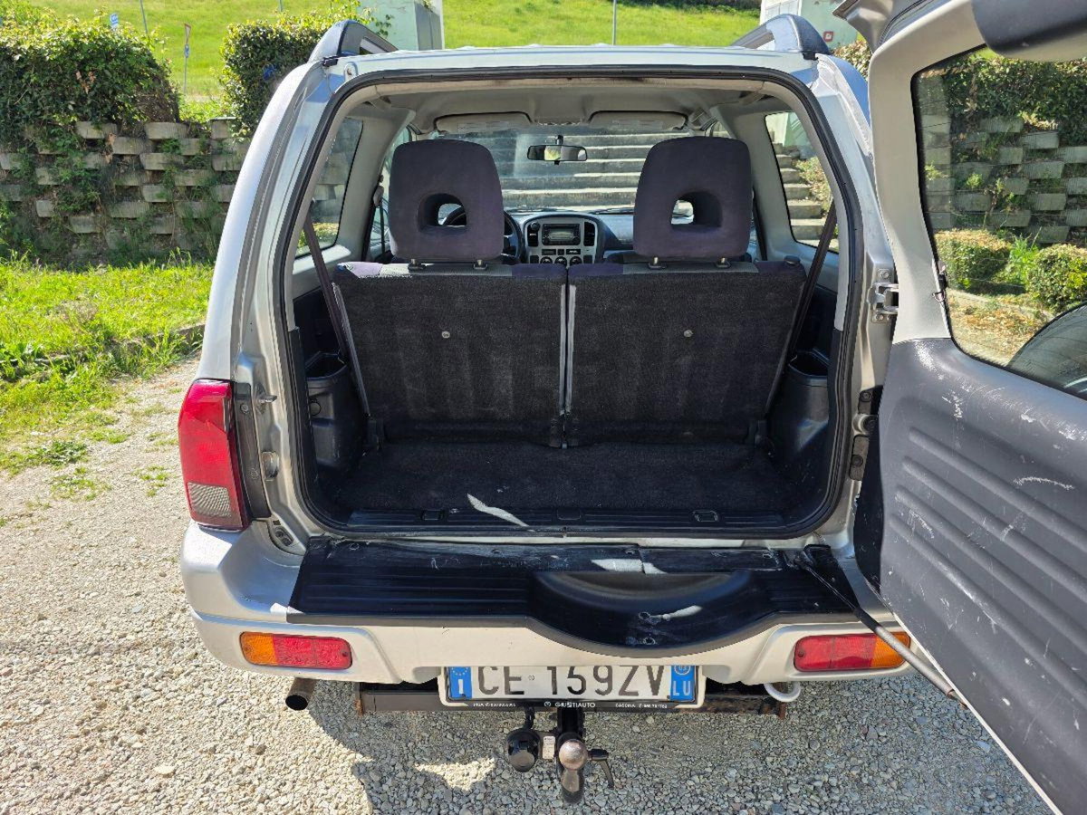 Suzuki Grand Vitara turbodiesel 16V cat 3 porte (9)