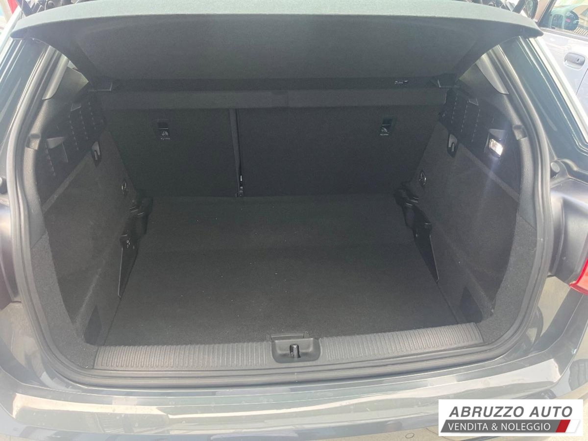 Audi Q2 Q2 1.6 TDI S tronic Business (16)