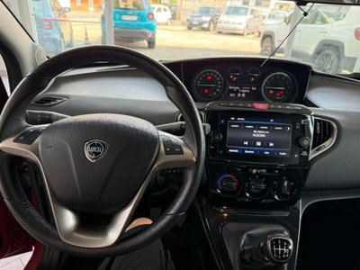 Lancia Ypsilon 1.0 FireFly 5 porte S&S Hybrid Gold Plus (12)