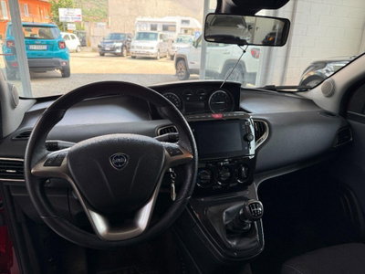 Lancia Ypsilon 1.0 FireFly 5 porte S&S Hybrid Gold Plus (15)