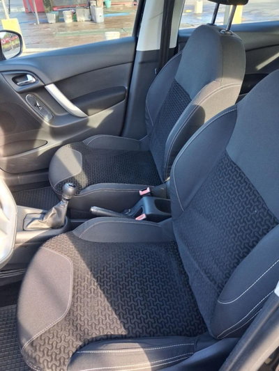 Citroen C3 1.4 Exclusive (19)