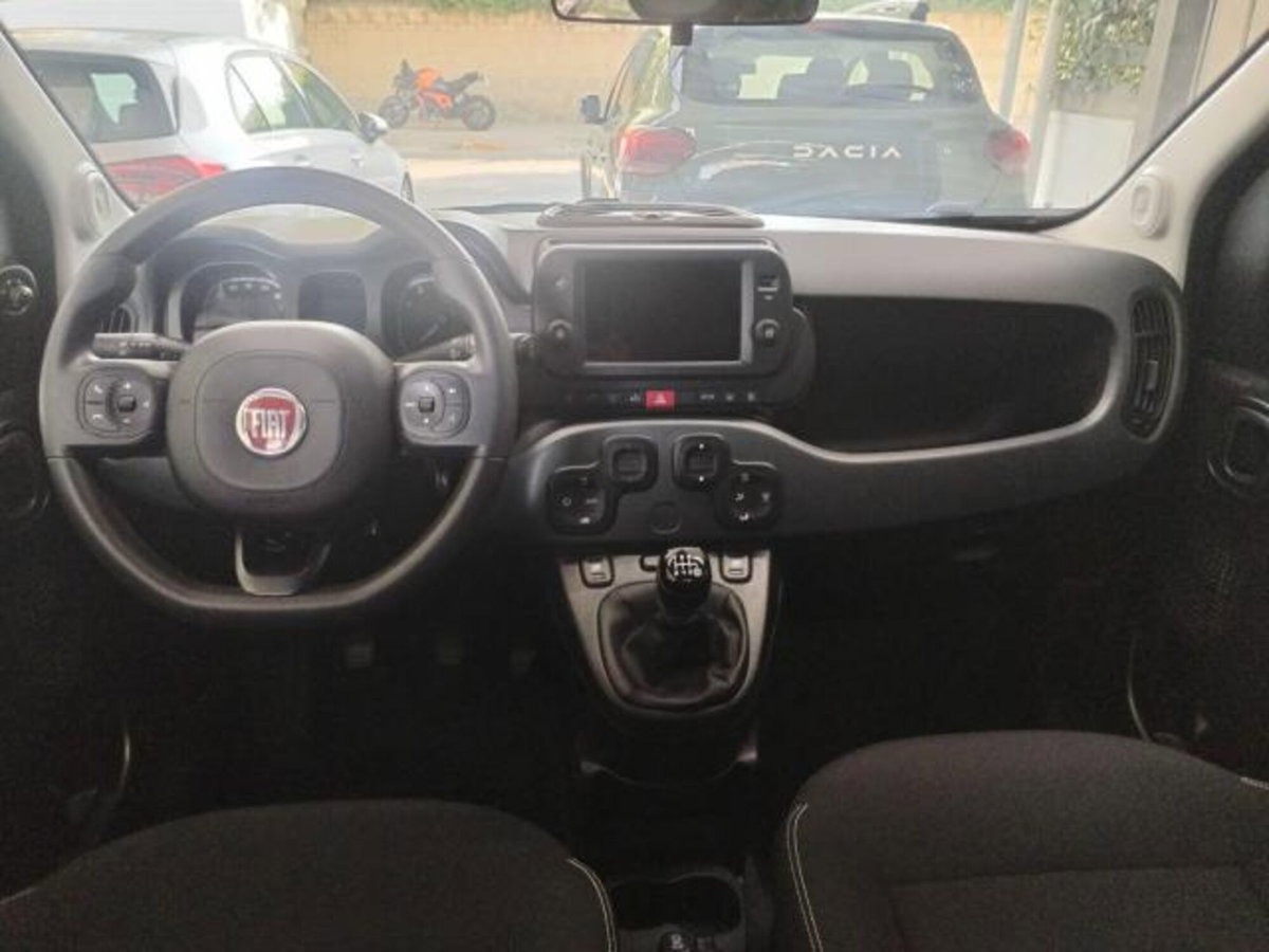Fiat Panda 1.0 FireFly S&S Hybrid City Cross (9)