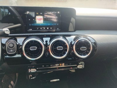 Mercedes-Benz Classe A 180 d Automatic Business (12)