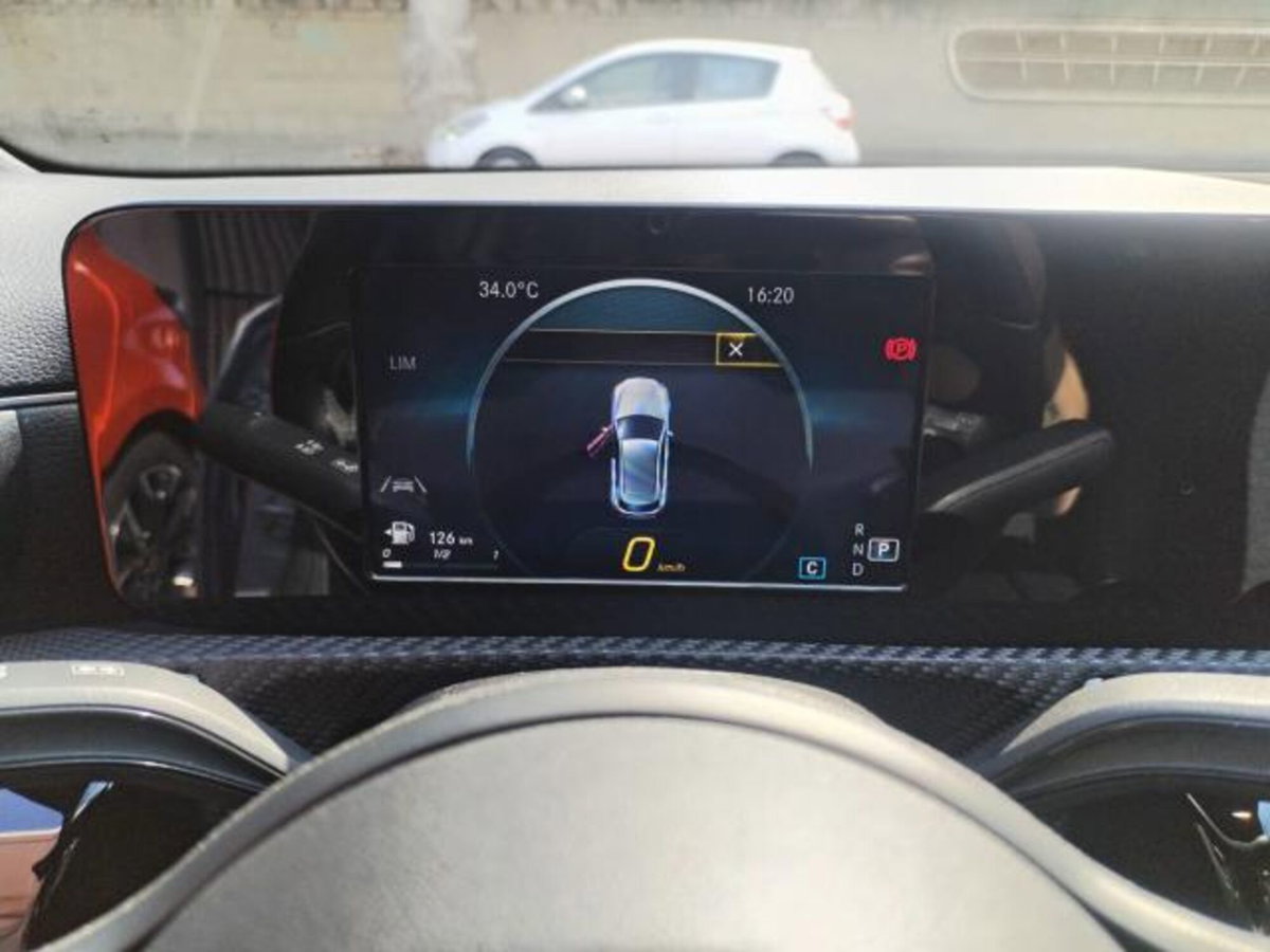 Mercedes-Benz Classe A 180 d Automatic Business (16)