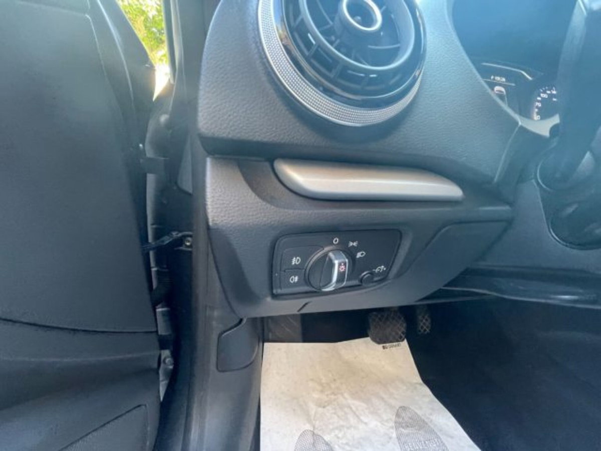 Audi A3 Cabrio 2.0 TDI clean diesel Ambition (15)