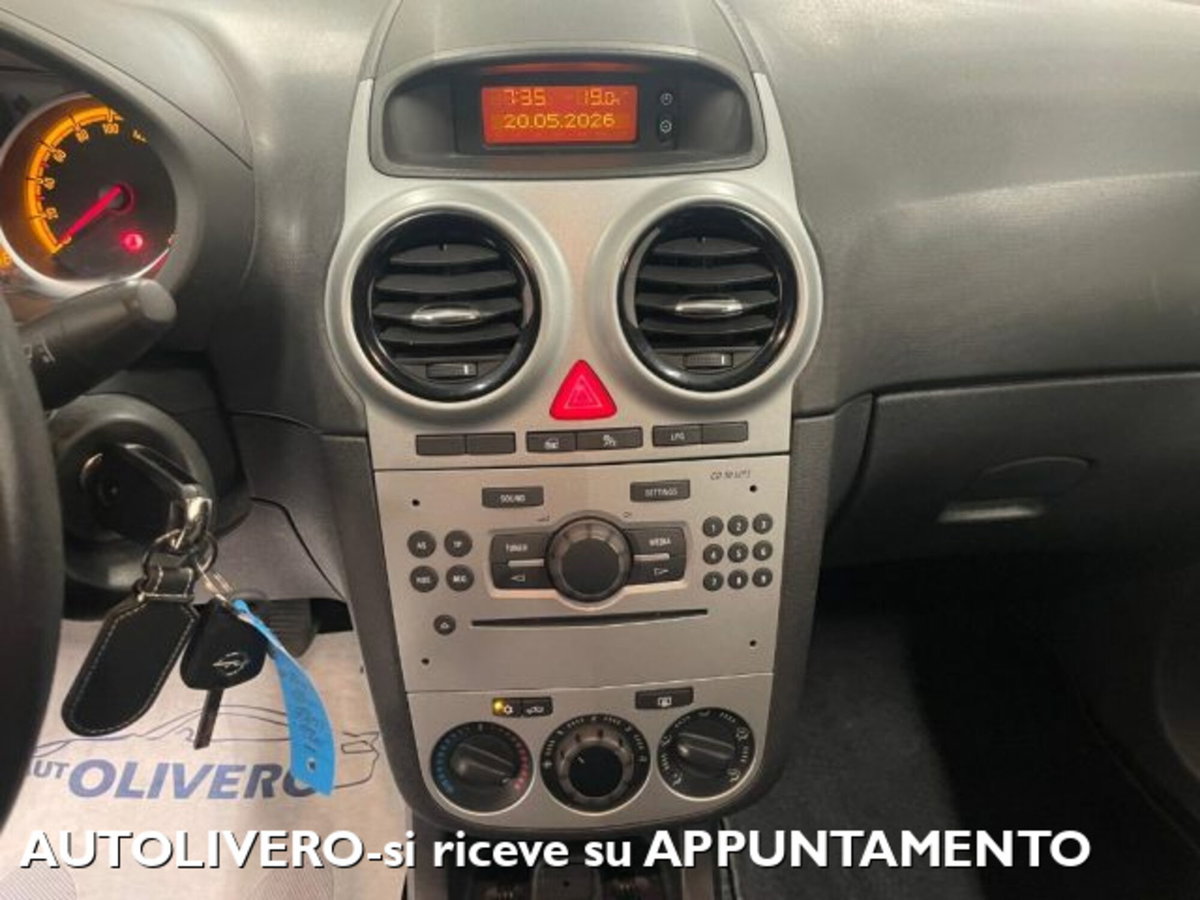 Opel Corsa 1.2 85CV 3 porte GPL-TECH Club (15)