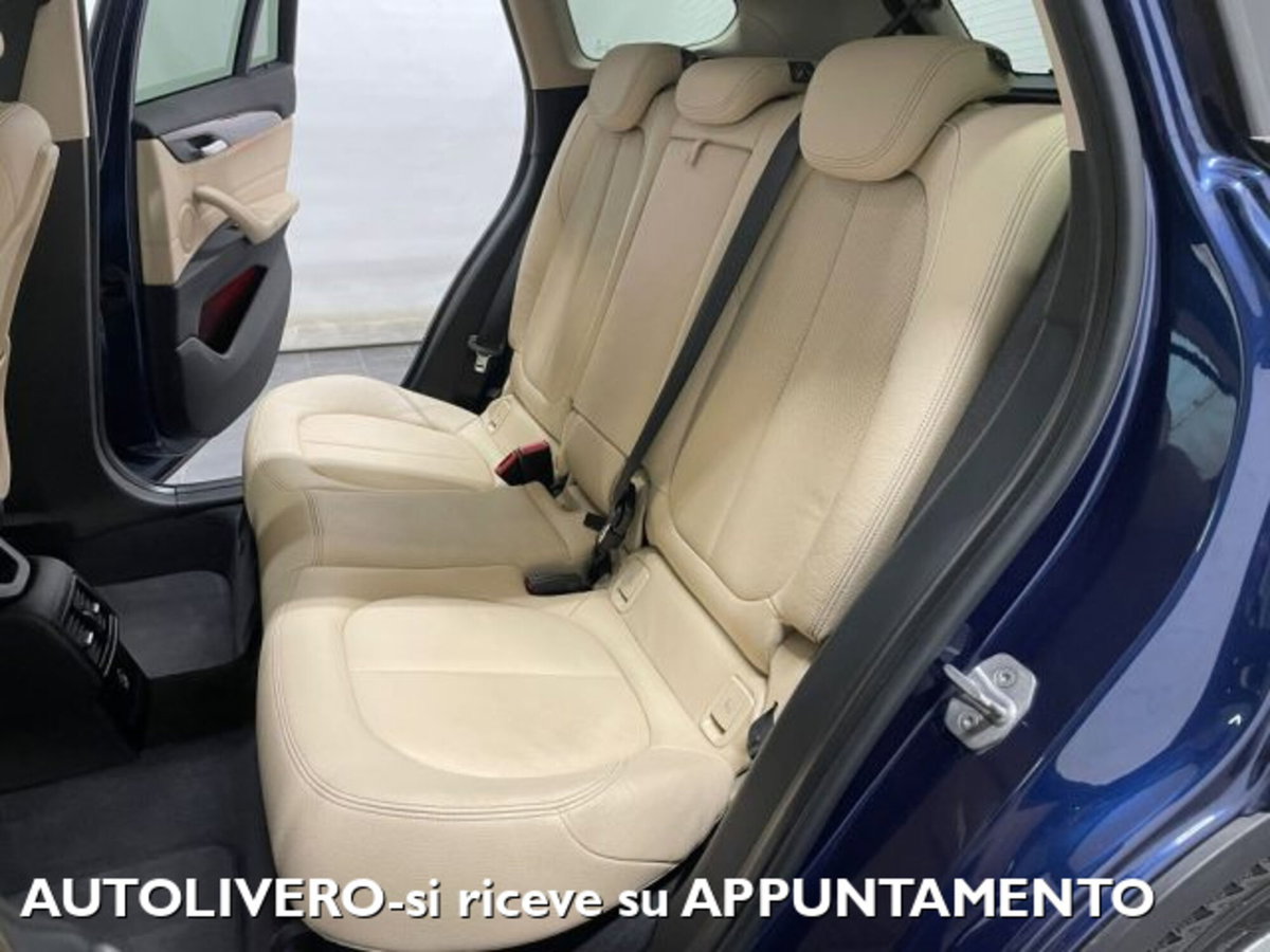 BMW X1 xDrive18d xLine Plus (11)