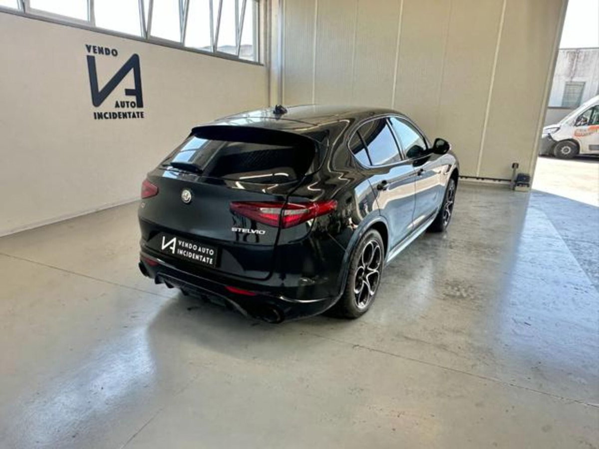 Alfa Romeo Stelvio Stelvio 2.2 Turbodiesel 210 CV AT8 Q4 Veloce (7)