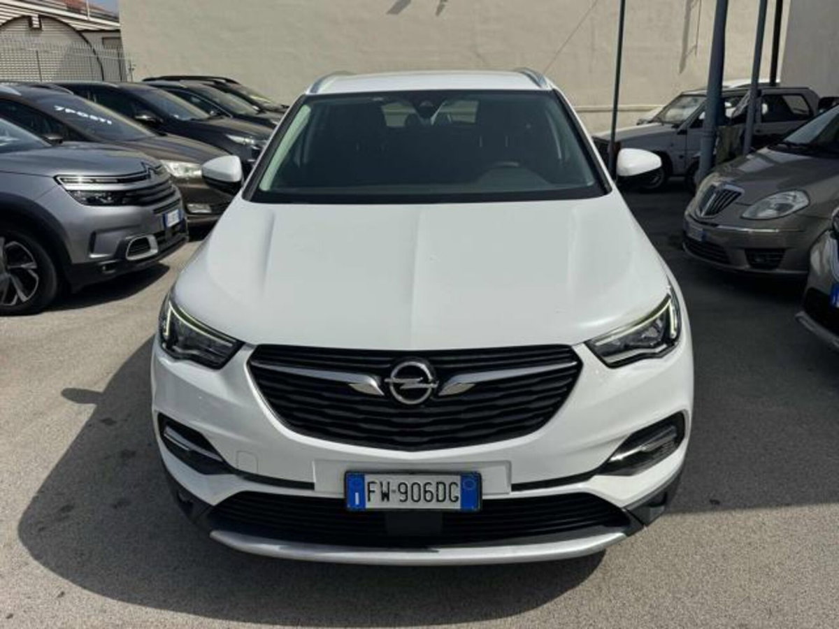 Opel Grandland X 1.5 diesel Ecotec Start&Stop Elegance (2)