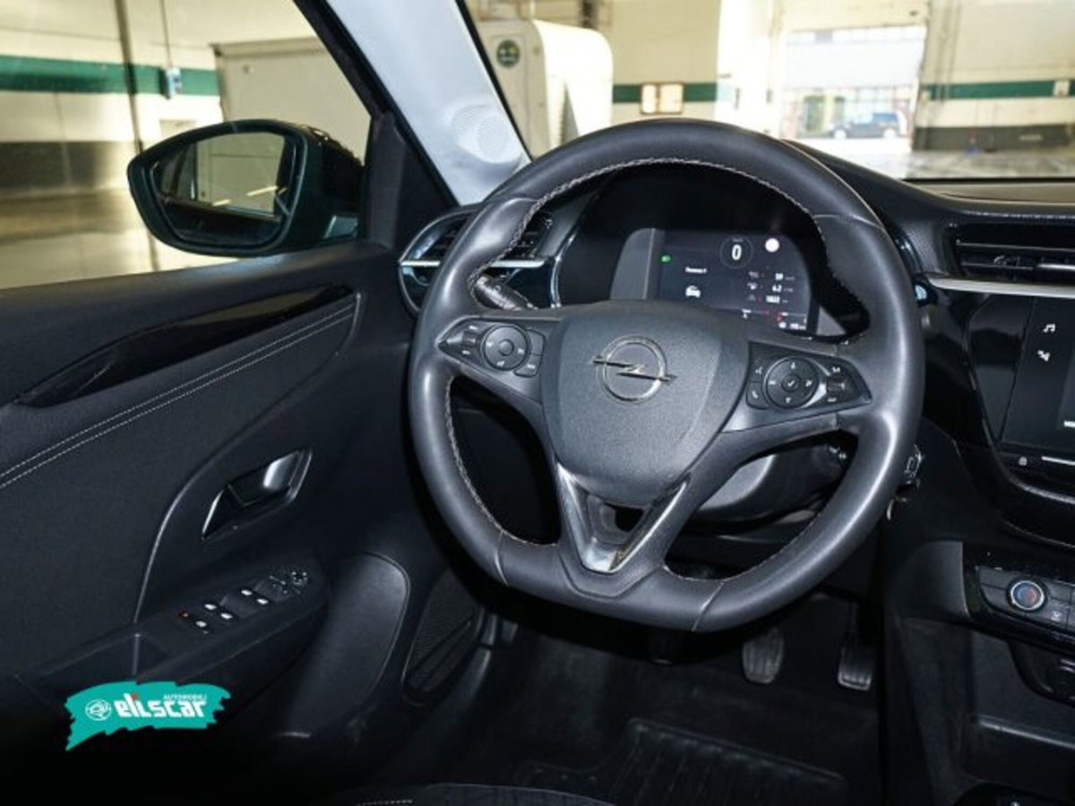 Opel Corsa 1.2 Elegance (8)
