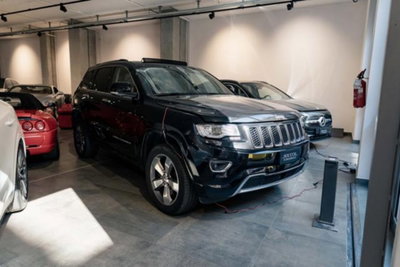 Jeep Grand Cherokee 3.0 V6 CRD 250 CV Multijet II Overland usata