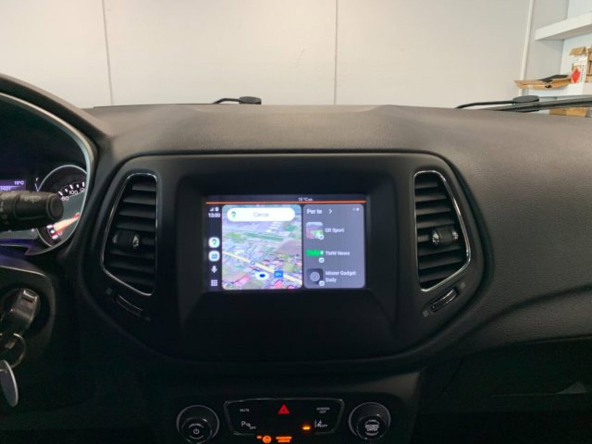 Jeep Compass 1.6 Multijet II 2WD Limited (8)