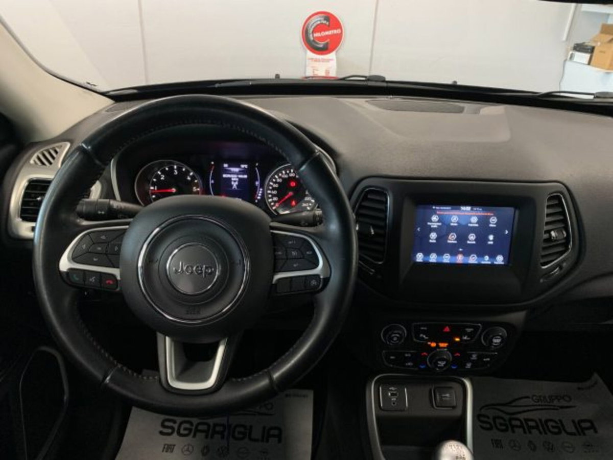 Jeep Compass 1.6 Multijet II 2WD Limited (9)